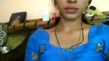 Desi girl topless show for her lover