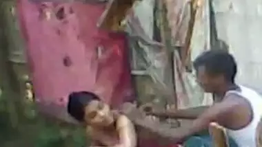 Desi outdoor bath scene captured by neighbor