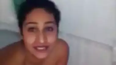 Desi Chick Blowjob In Shower