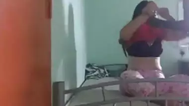 Malaysian indian hostel makeout