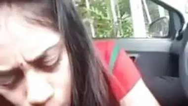 Desi Girl Blows Her Fiance In The Car