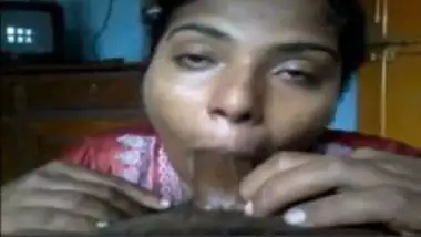 Amazing Blowjob MMS Of Horny And Sexy Bengali Aunty