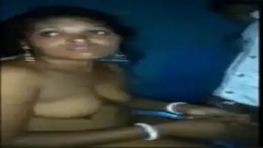 Group Of Guys Admiring Hot Bhojpuri Aunty Before Sex