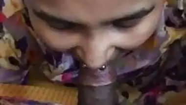 Sexy indian school girl blowjob video