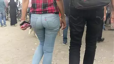 Sexy Indian round ass girl walking in public