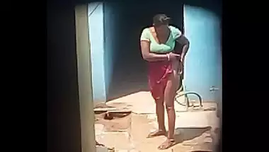 Desi bath