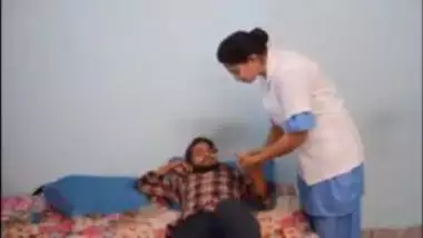 Desi lady doctor sex with young patient in clinic