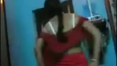 Red saree Bhabi blowjobe and saree open