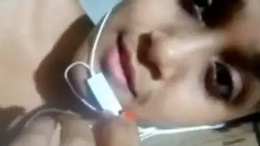 Cute Desi Girl Shows Boobs On Video Call