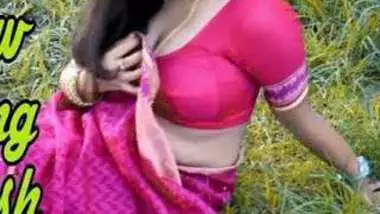 Desi village girl sexy photoshoot