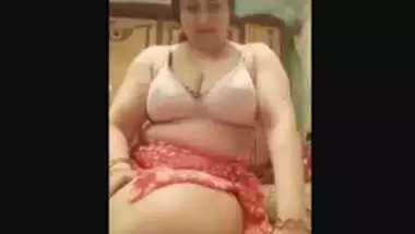 pk bbw bhabi show her nice pussy and fing