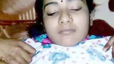 Desi village bhabi ringki hard fucking by devar