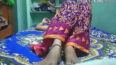 Desi village bhabi fucking with nice sharee