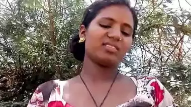 Desi Village Lady fucking outdoor