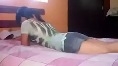 Kuwari sister aur brother ke pahli chudai ka sex scene