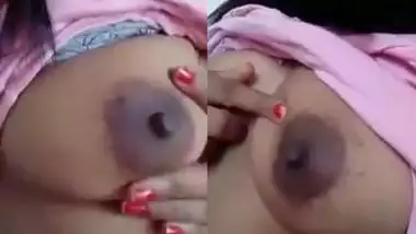 Desi girl lovely boobs