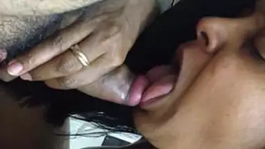 Aunty Sucking Uncut Dick Like She is Sucking Chocolate…Hot Desi Mature Blowjob…