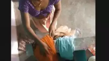 Desi Bhabi Bath Record