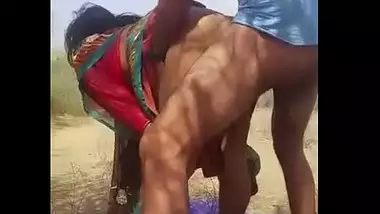 Indian hot couple funny fucking outdoor