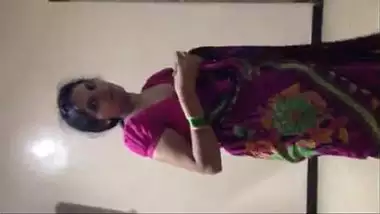 Sexy Aunty Removing Saree In front Of Lover