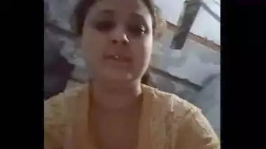 lucknow bhabhi changing selfie