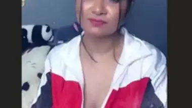 Aabha Paul Too Hot Sexy 3mins live