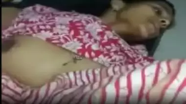 Hot telugu aunty pooku fucked by landlord