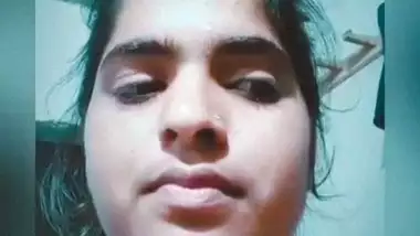 Sexy video of Rajna showing off herself nude