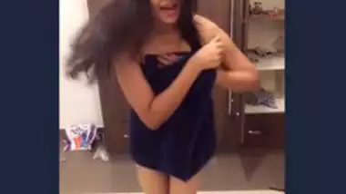 Desi cute lover very hot dance