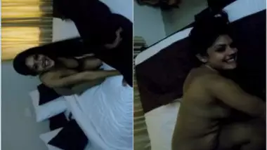 Hotel room becomes a good XXX place for Indian lovers to practice sex