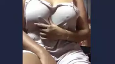 Desi Babe Teasing With Boobies