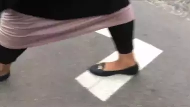 Shoe Fetish - Foot Following FAT Muslima