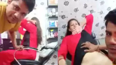 Desi couple romance in Beauty parlour