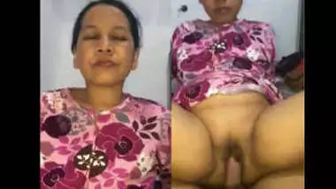 Milf bhabi Riding lover dick