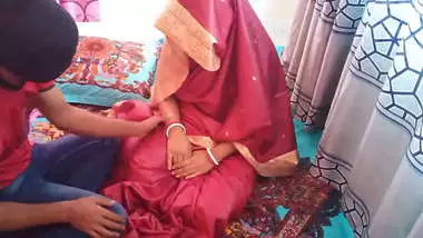 Indian sexy Anjali Bhabhi is teaching her Brother-in-law to have sex