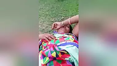 Desi Bhabhi Outdoor Fucking