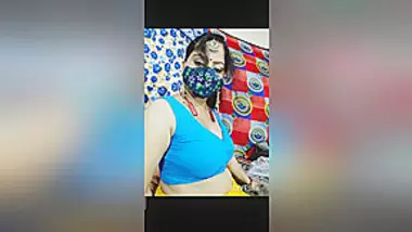 Desi Indian Aunty Private Show