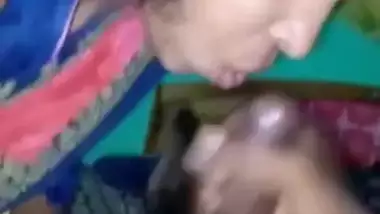 Village Bhabhi Sucking & Cum in Mouth