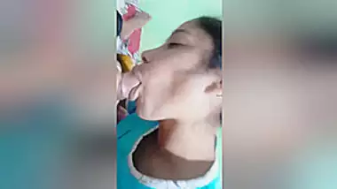 Desi Bhabhi Blowjob