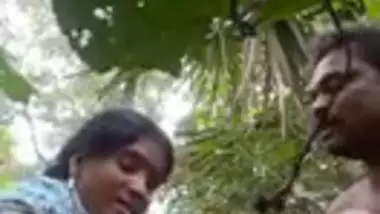 Village Bhabi Fucking In jungle