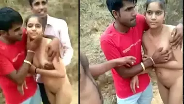 Naked village teen caught outdoor together with lover in Desi mms clip