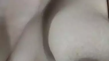 Desi sex update movie of a Desi bubbly cutie from Recent Surat