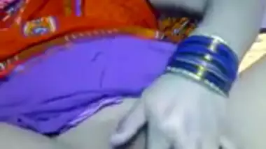 Tamil Desi bhabhi fingering