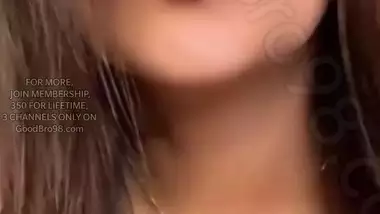 Vansheen Super Cutie Deep Cleavage Short Tango Clip