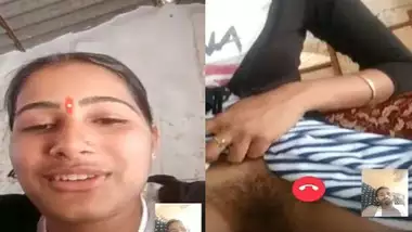 Indian village girl showing pussy on Whatsapp video call