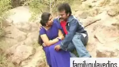 Delicious Mallu Aunty 1 - Movies.