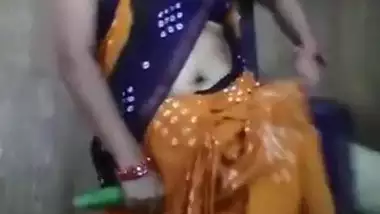 Beautiful Bhabhi With Kheera In Vagina