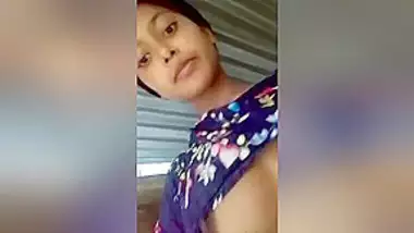 Today Exclusive- Bangla Girl Showing Her Boobs And Wet Pussy