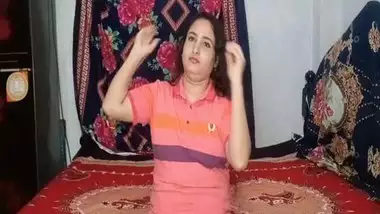 Beautiful village wife making porn video with Devar