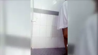 Sri lankan beautiful bath with under skirt | යට...